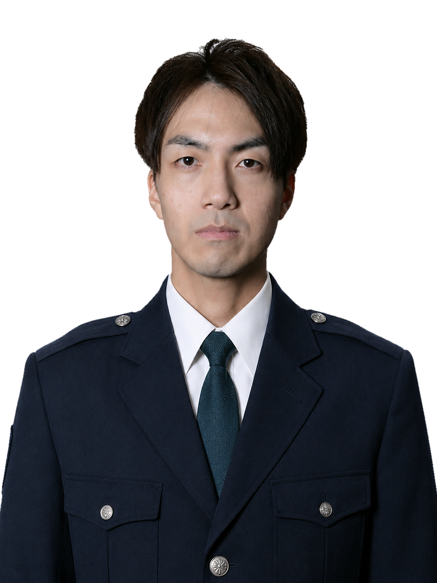 雨宮律の制服写真