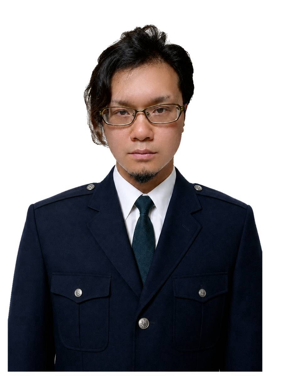 藤田伊織の制服写真